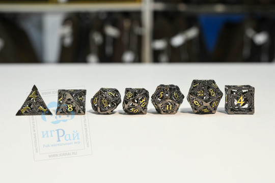 Набор металлических кубиков 3D для НРИ Виверна, золотые цифры